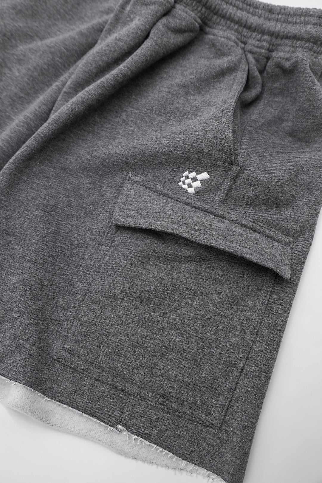 Comfort-Fit Cargo Sweat Shorts - Dark Gray